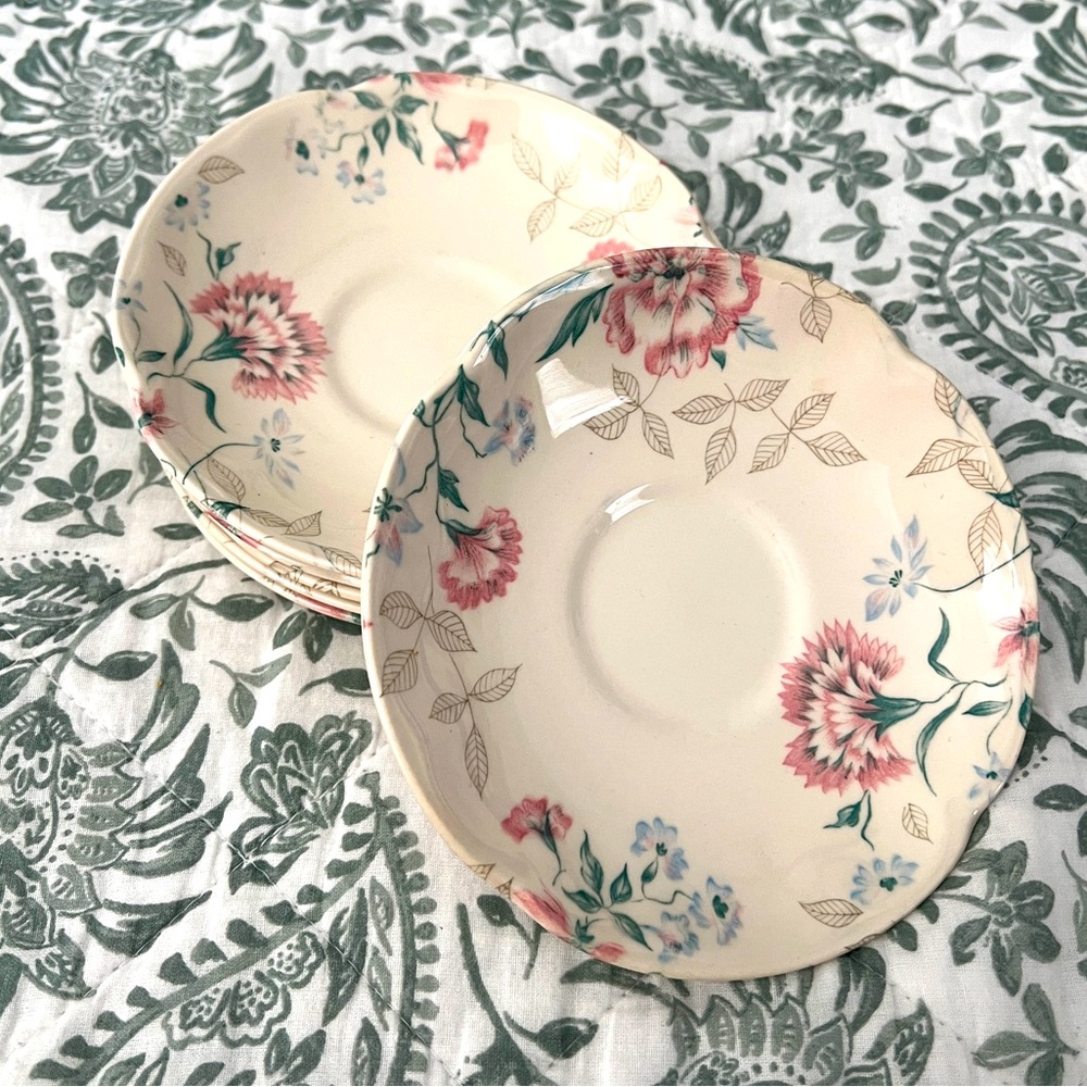 Johnson Brothers Lynton Bread & Butter Plates, Lot of 6